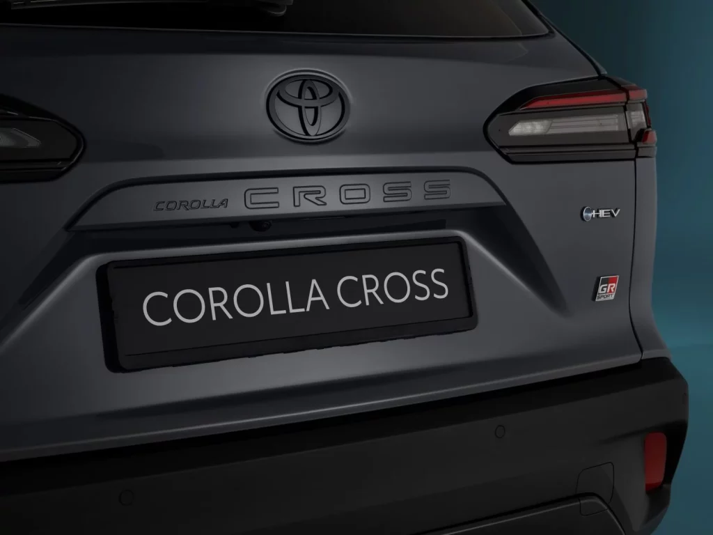 El Toyota Corolla Cross 2025 ya tiene precios. Y sigue siendo caro 8 Motor16 Toyota Corolla Cross 2025 6 Motor16