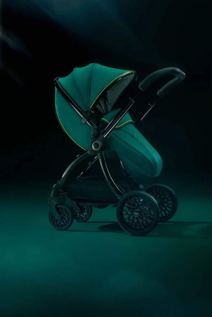 Aston Martin y egg se alían para lanzar un cochecito para bebé de lujo: diseño deportivo y confort familiar 4 Motor16 egg3 Aston Martin2 Motor16