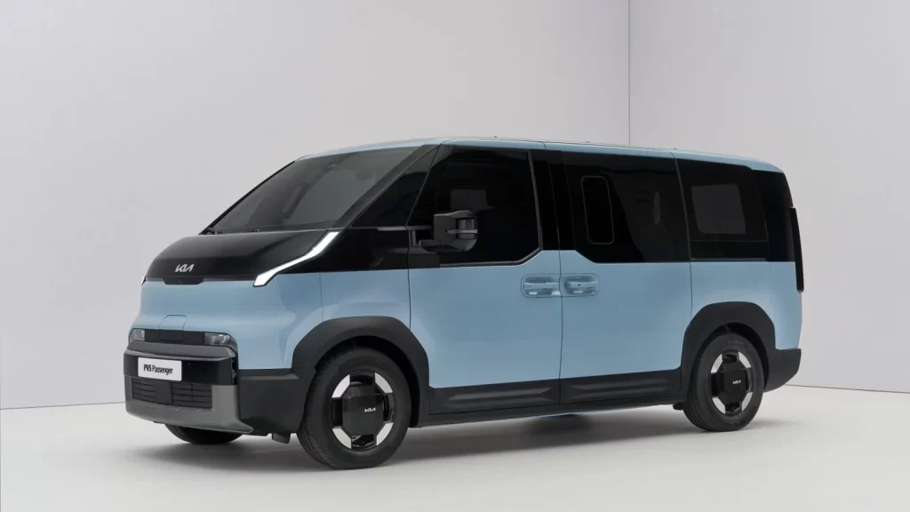 kia pv5 passenger frost blue ext studio static digital 1920x1080 001 Motor16