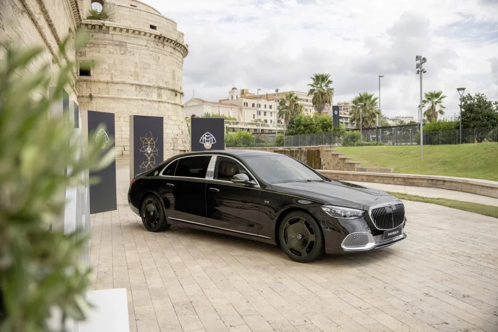 Se llama Mercedes-Maybach V12 Edition, habrá sólo 50 unidades y llevará oro de 24 quilates