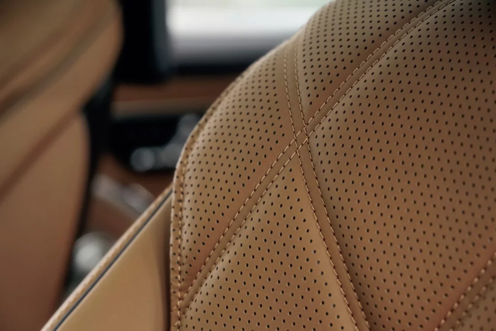 Se llama Mercedes-Maybach V12 Edition, habrá sólo 50 unidades y llevará oro de 24 quilates