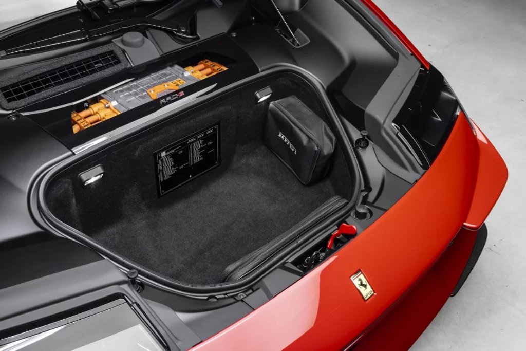 Ferrari 849 Testarossa: Vuelve un nombre legendario con dos carrocerías y 1.050 CV 11 Motor16 nuevo ferrari 849 Testarossa coupe 2026 22 Motor16