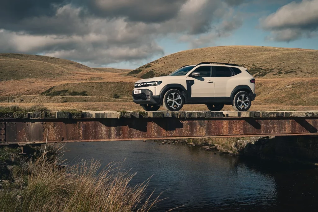 El Dacia Duster 2026 estrena un motor híbrido más potente y eficiente 1 Motor16 El Dacia Duster 2026 estrena un motor híbrido más potente y eficiente