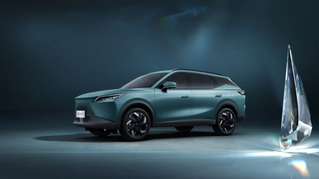 Omoda 7 SHS: El SUV híbrido enchufable presume de sus 1.200 km de autonomía 16 Motor16 Omoda 7 SHS: El SUV híbrido enchufable presume de sus 1.200 km de autonomía