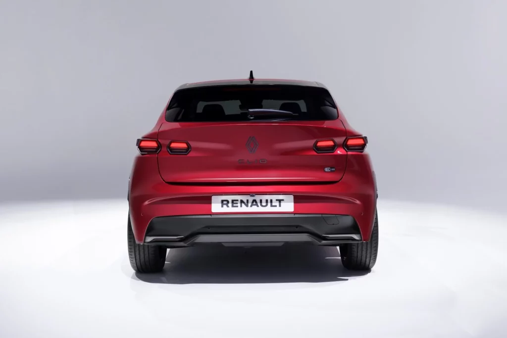 La sexta generación del Renault Clio crece en tamaño y ofrece 1.000 km de autonomía 2 Motor16 nuevo renault clio esprit alpine rojo 2026 27 Motor16