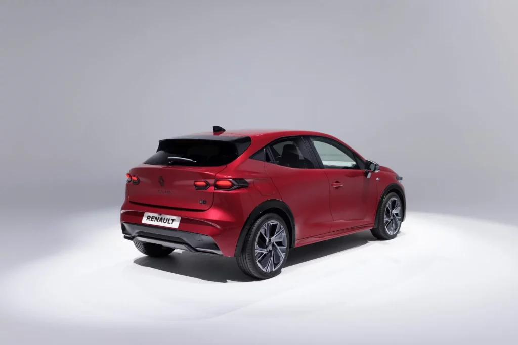 La sexta generación del Renault Clio crece en tamaño y ofrece 1.000 km de autonomía 51 Motor16 nuevo renault clio esprit alpine rojo 2026 29 Motor16