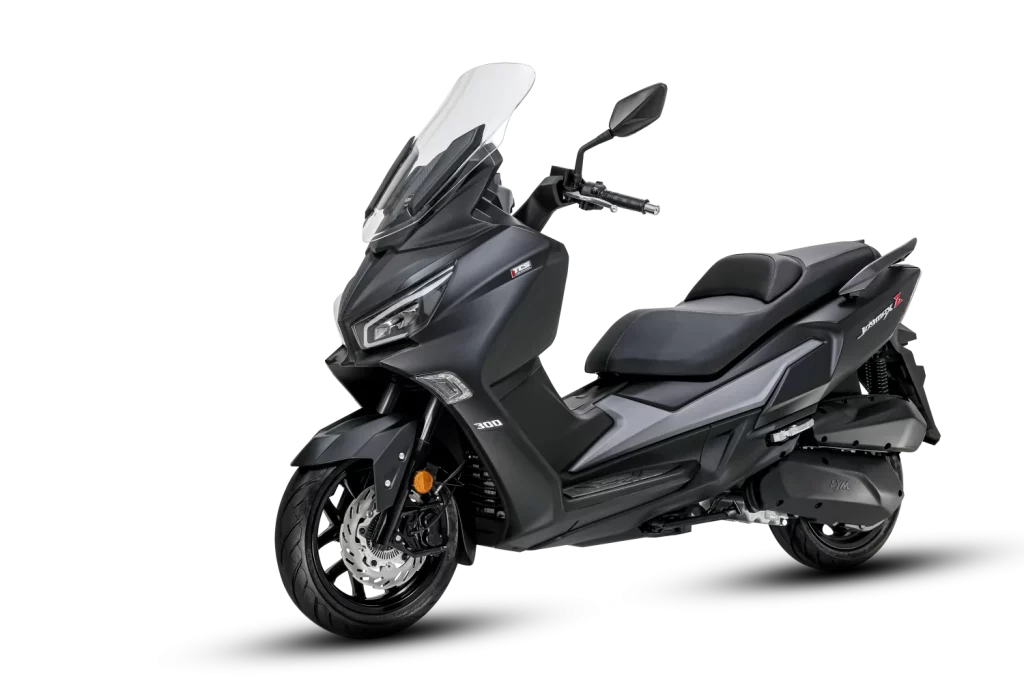 SYM Joymax Z 300: A la conquista de la media cilindrada 15 Motor16 sym joymax z 300 scooter gt negro 2025 Motor16