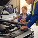 Roberto (43), técnico de ITV: «Así es como debes preparar tu coche para la vuelta al cole»