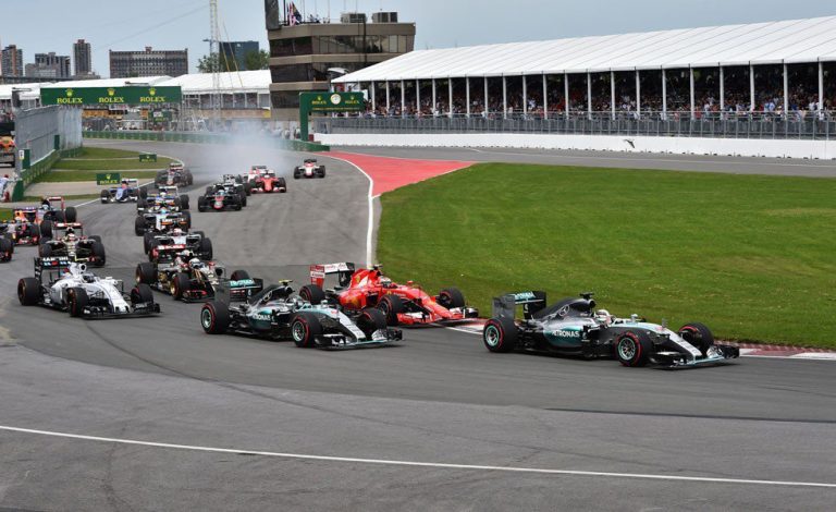 Hamilton, a toda vela