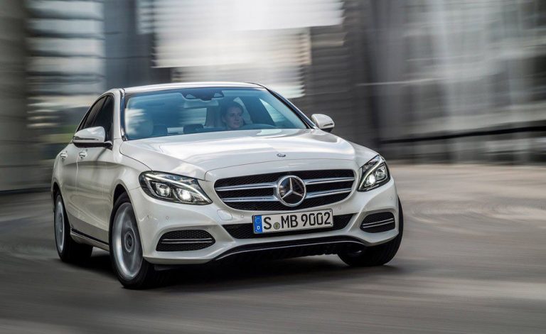 Mercedes Clase C. Estrena nuevas versiones de acceso