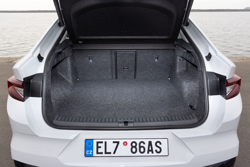 2022 Skoda Enyaq Coupe iV 10 Motor16
