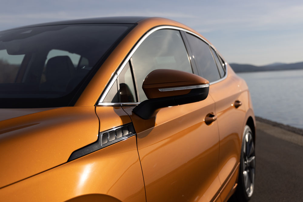 2022 Skoda Enyaq Coupe iV 46 Motor16