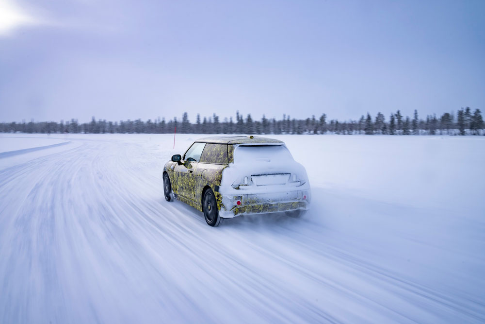 2023 Mini 3 Door 11 Motor16