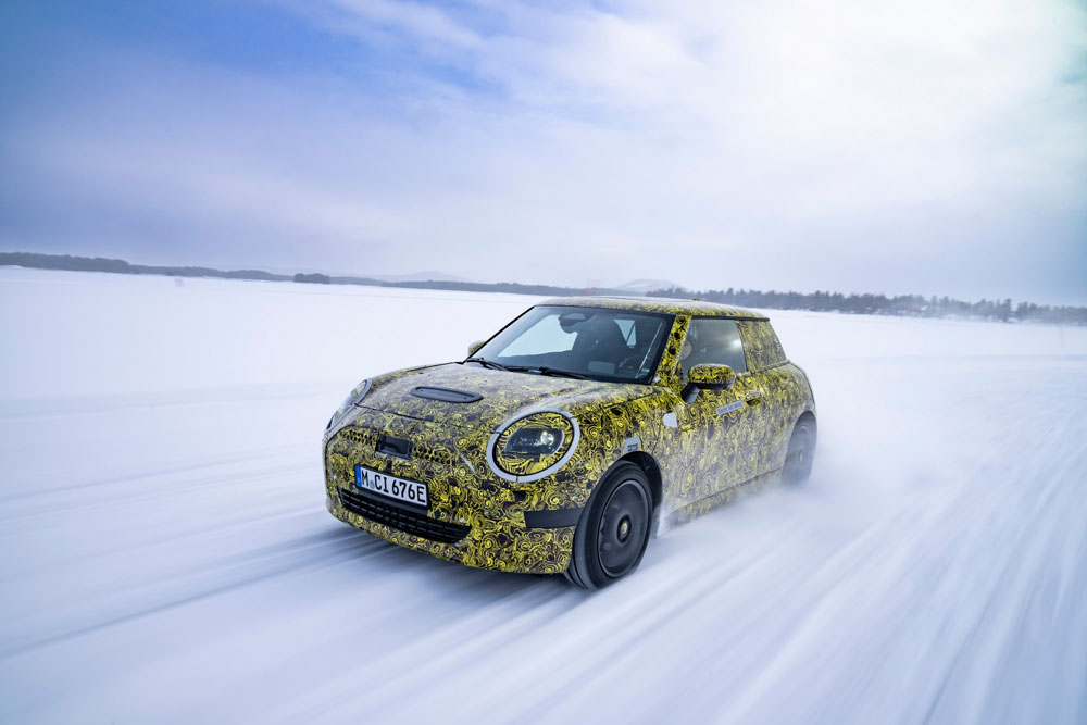 2023 Mini 3 Door 2 Motor16