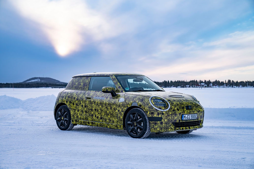 2023 Mini 3 Door 23 Motor16