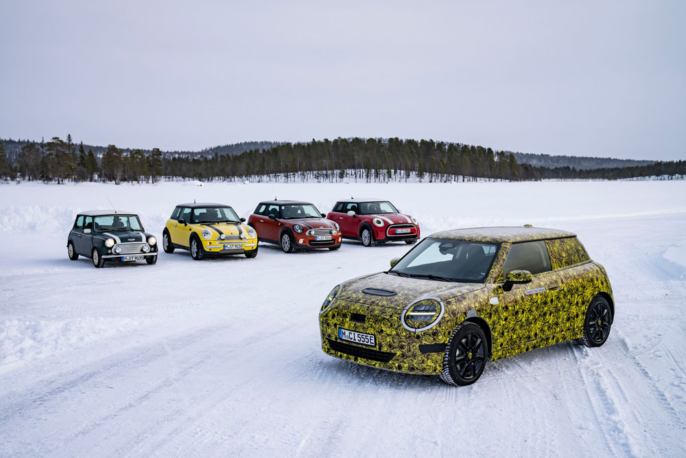 2023 Mini 3 Door 38 Motor16