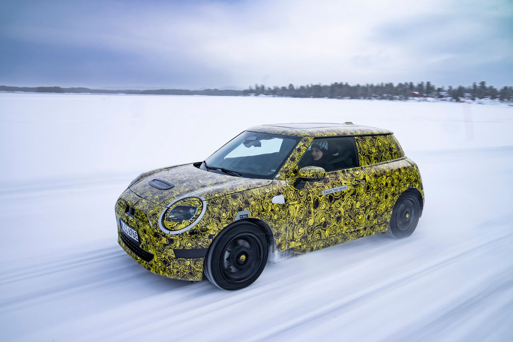 2023 Mini 3 Door 4 Motor16