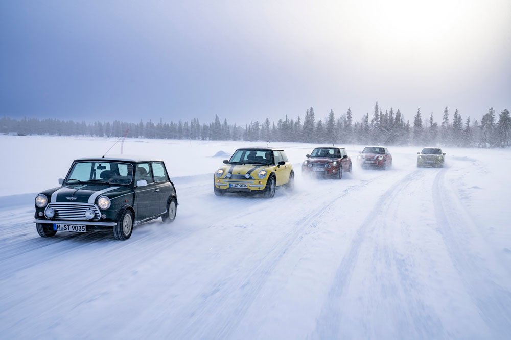2023 Mini 3 Door 43 Motor16