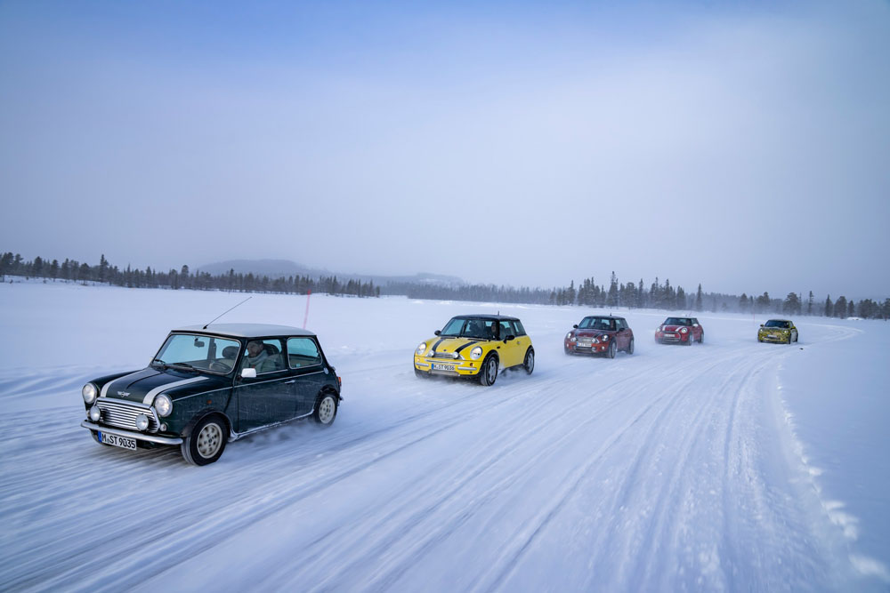 2023 Mini 3 Door 48 Motor16