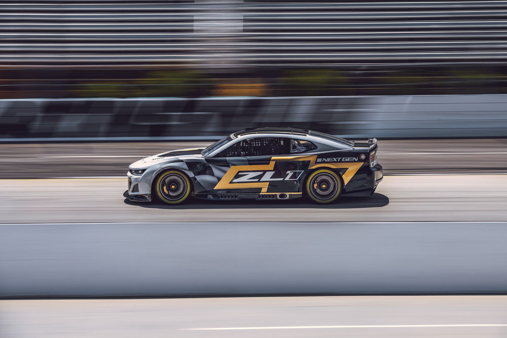 2023 NASCAR Chevrolet Camaro ZL1 4 1 Motor16