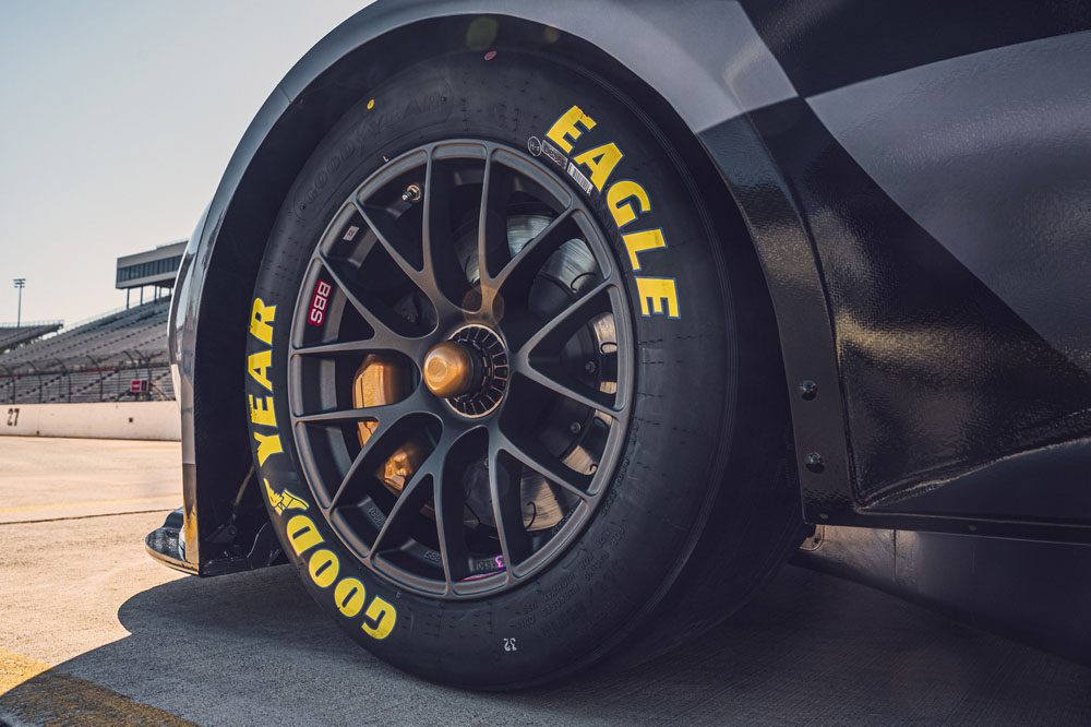 2023 NASCAR Chevrolet Camaro ZL1 7 Motor16