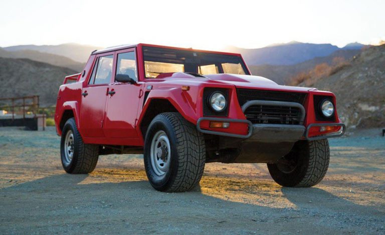 Lamborghini LM002. Una unidad perfecta a subasta