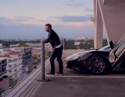 David Beckham recorre las calles de Miami en su nuevo Maserati MC20