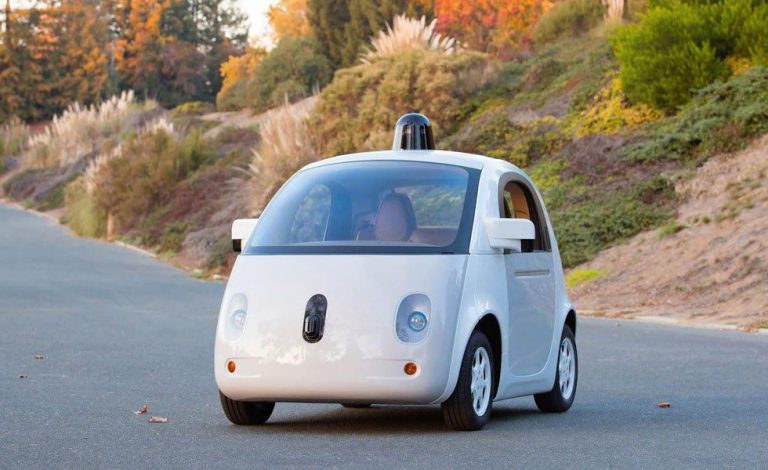 Ya rueda el coche sin conductor de Google