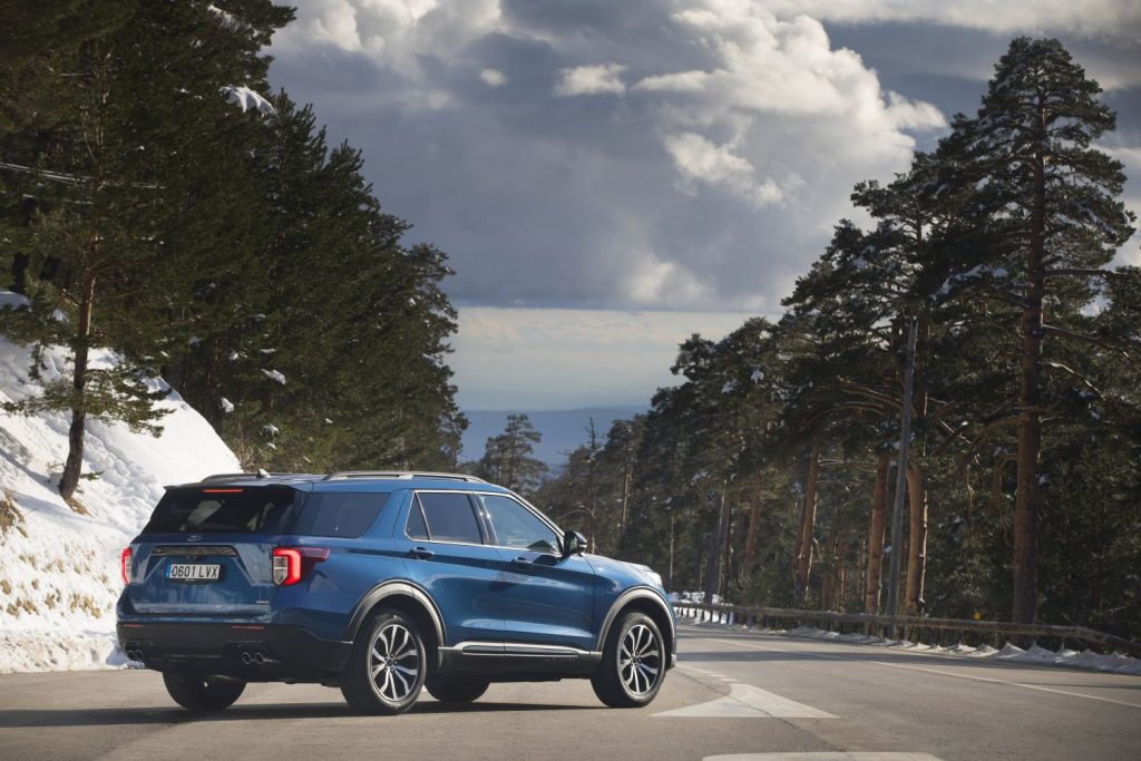 El Explorer tiene una transmisión automática de 10 relaciones y presenta hasta siete perfiles diferentes de conducción.