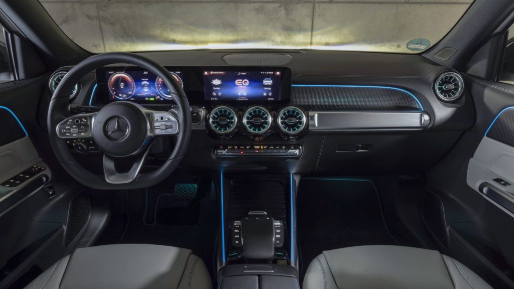 Mercedes EQB interior
