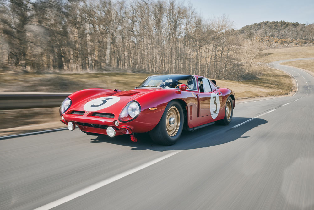 1965 Bizzarrini 5300 GT Revival Corsa 6 Motor16