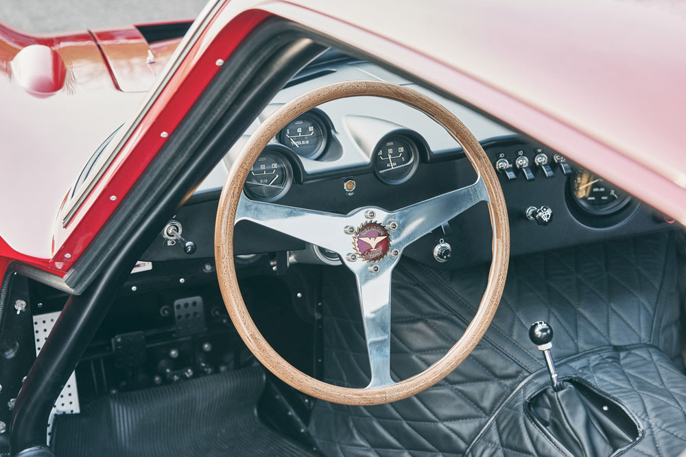 1965 Bizzarrini 5300 GT Revival Corsa 9 Motor16