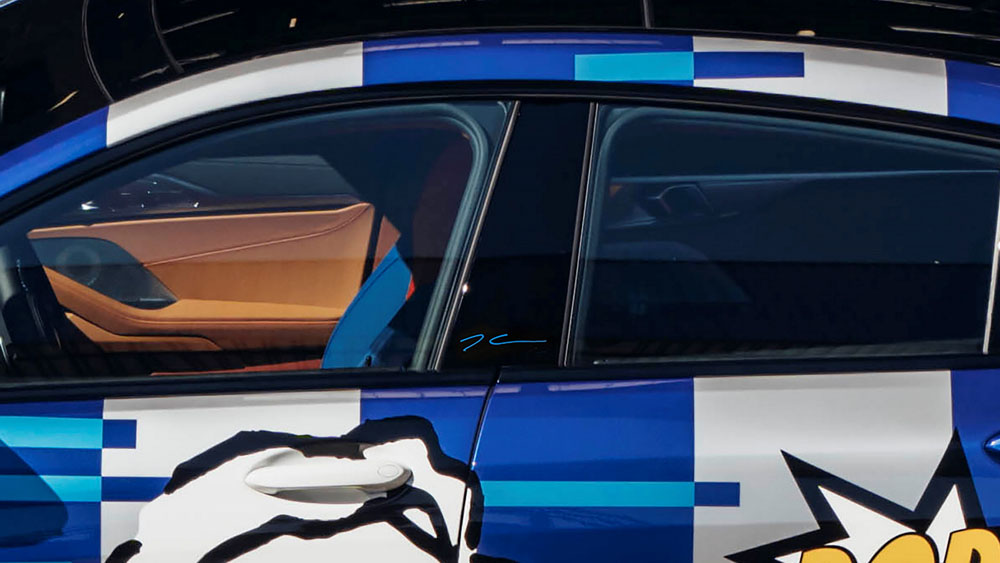 2022 BMW The 8 x Jeff Koons Auction 4 Motor16