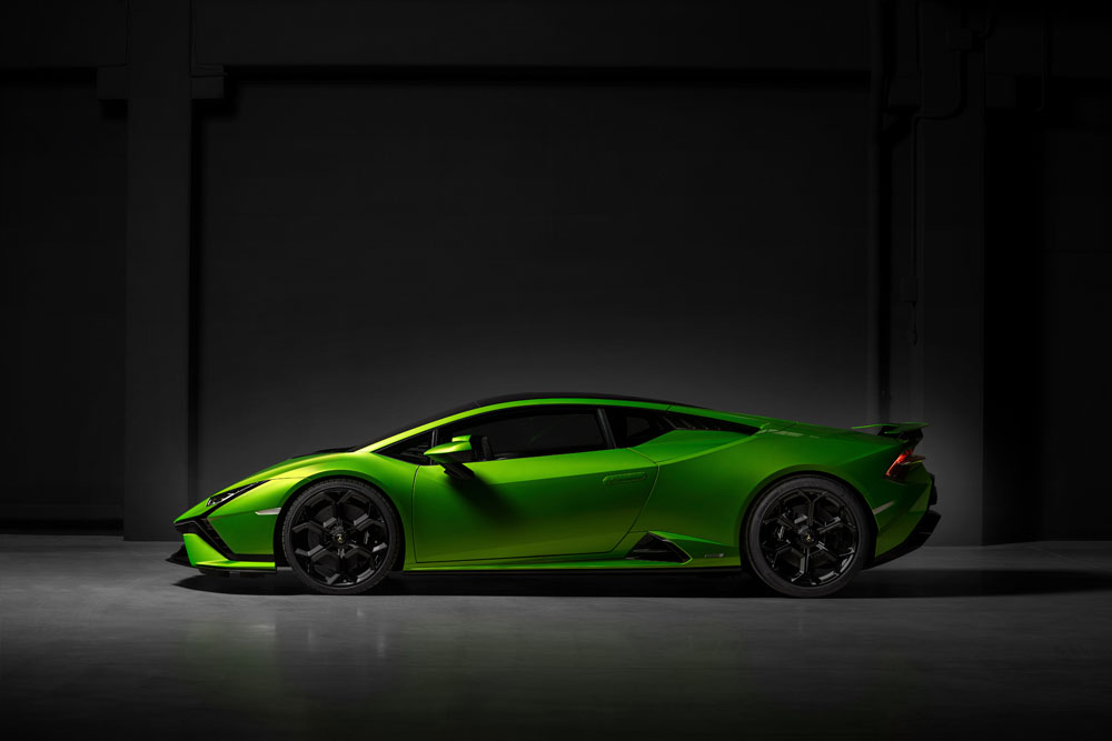 2022 lamborghini huracan tecnica 2 Motor16