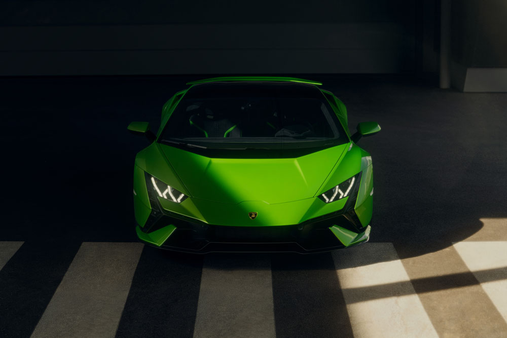 2022 lamborghini huracan tecnica 21 Motor16