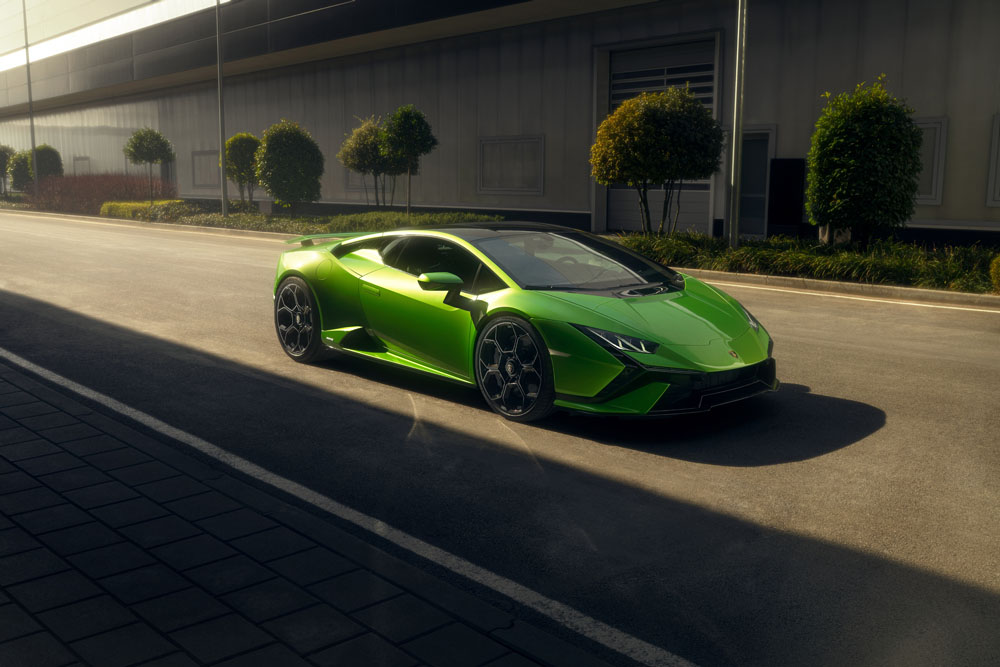 2022 lamborghini huracan tecnica 25 Motor16