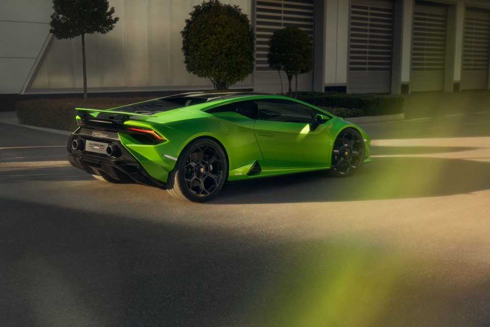 2022 lamborghini huracan tecnica 27 Motor16
