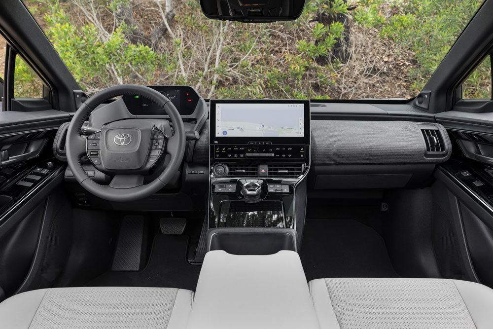 2022 Toyota bZ4X EE.UU. Interior