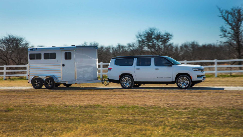 2023 jeep wagoneer l 22 Motor16