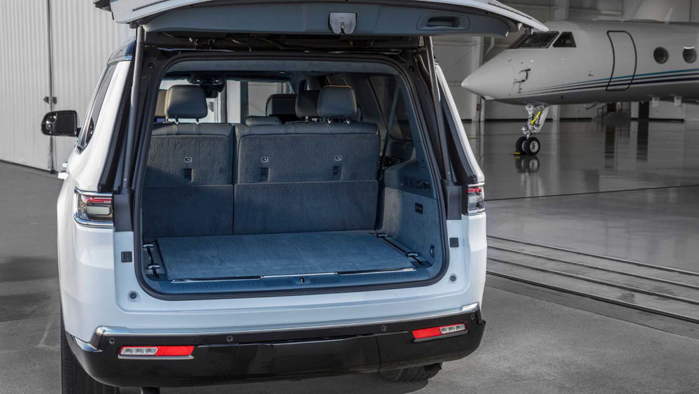 2023 jeep wagoneer l 39 1 Motor16