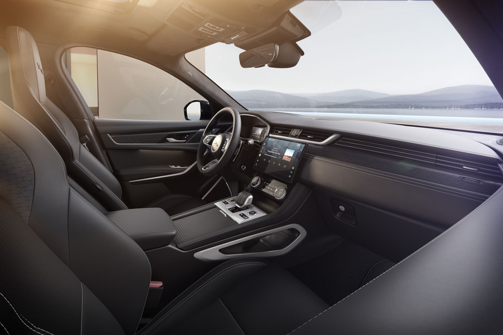 Jaguar F PACE 300 SPORT 2 Motor16