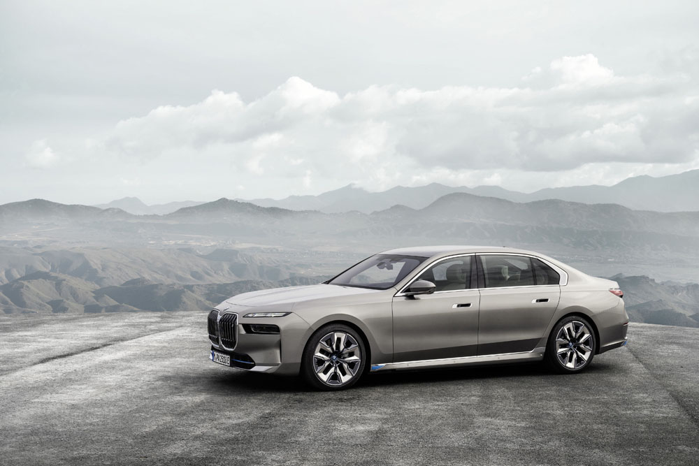 P90458174 highRes the new bmw i7 Motor16