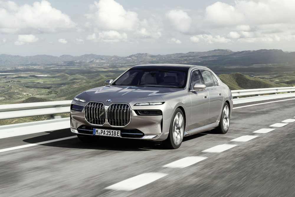 P90458204 highRes the new bmw i7 Motor16