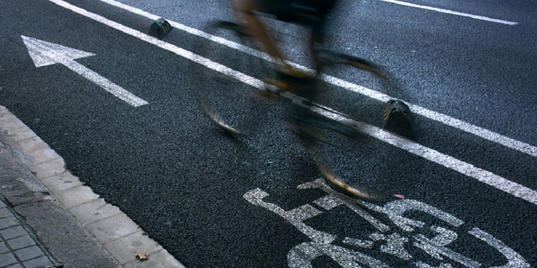 Cómo adelantar a un ciclista con la nueva Ley de Tráfico