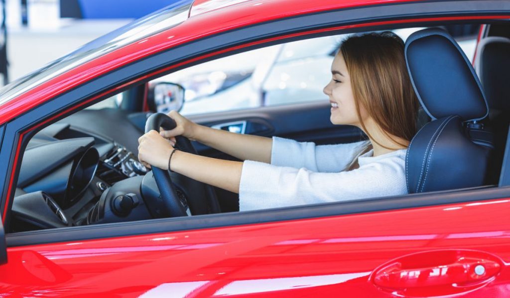 Cuál es la multa por no llevar la L en el coche cuando eres un conductor