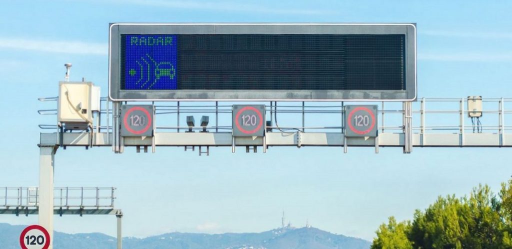Esta es la velocidad exacta a la que multan los radares de la DGT