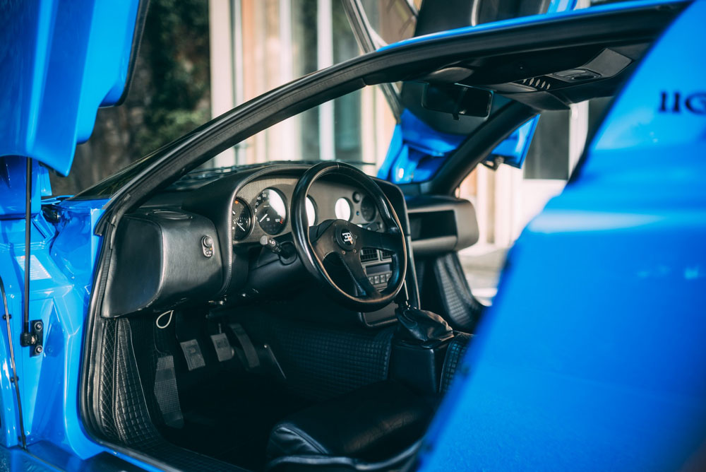 2022 Bugatti eb110 Interior 7 Motor16