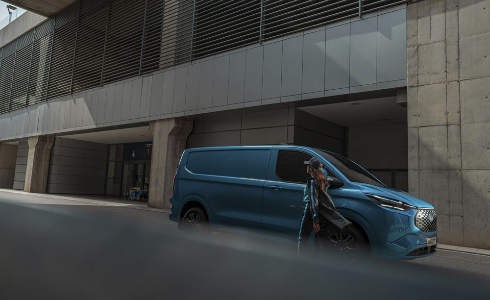 2022 FORD E TRANSIT CUSTOM 11 Motor16
