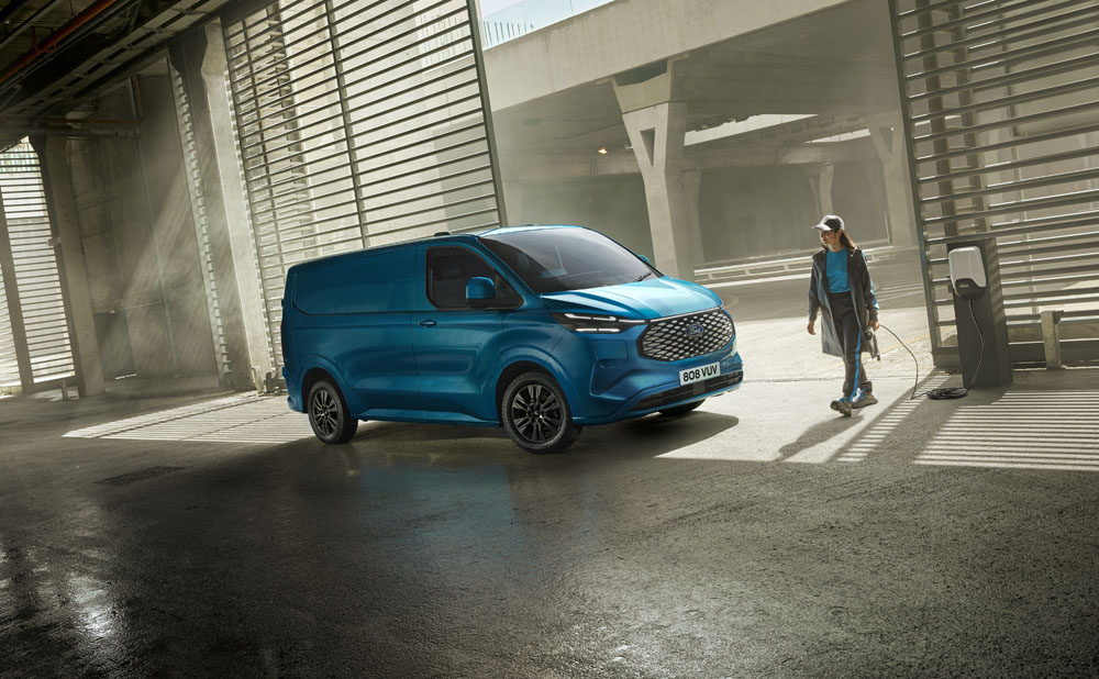 2022 FORD E TRANSIT CUSTOM 4 Motor16
