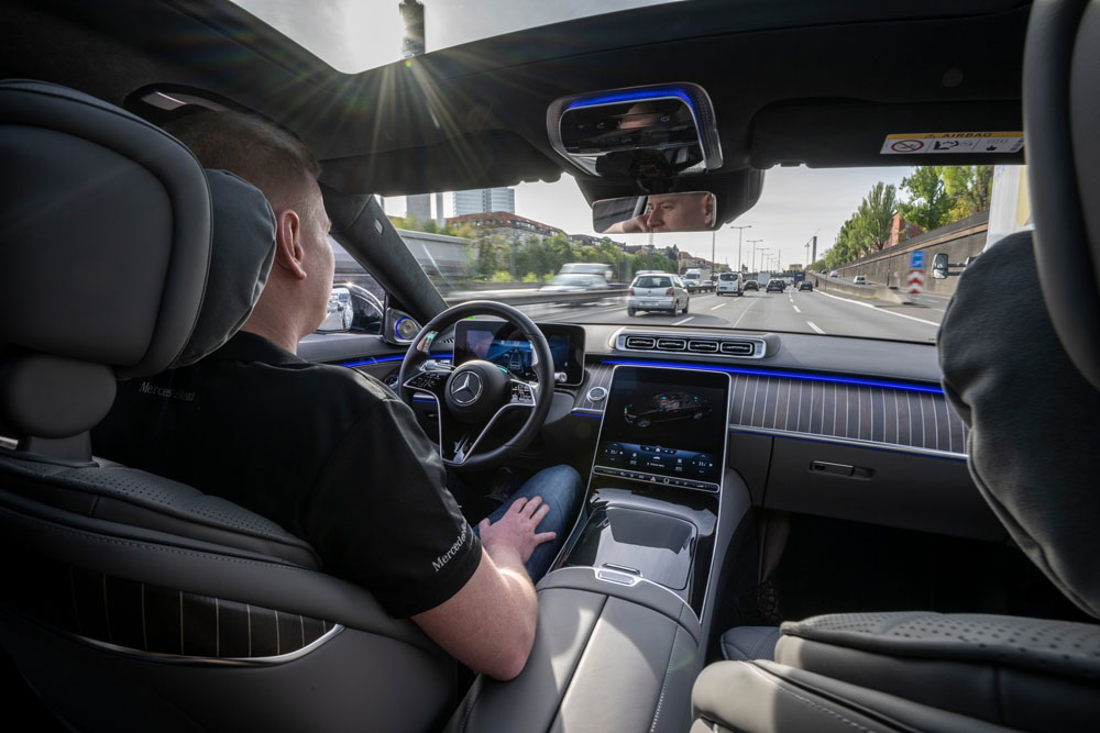 2022 Mercedes Drive Pilot 29 1 Motor16
